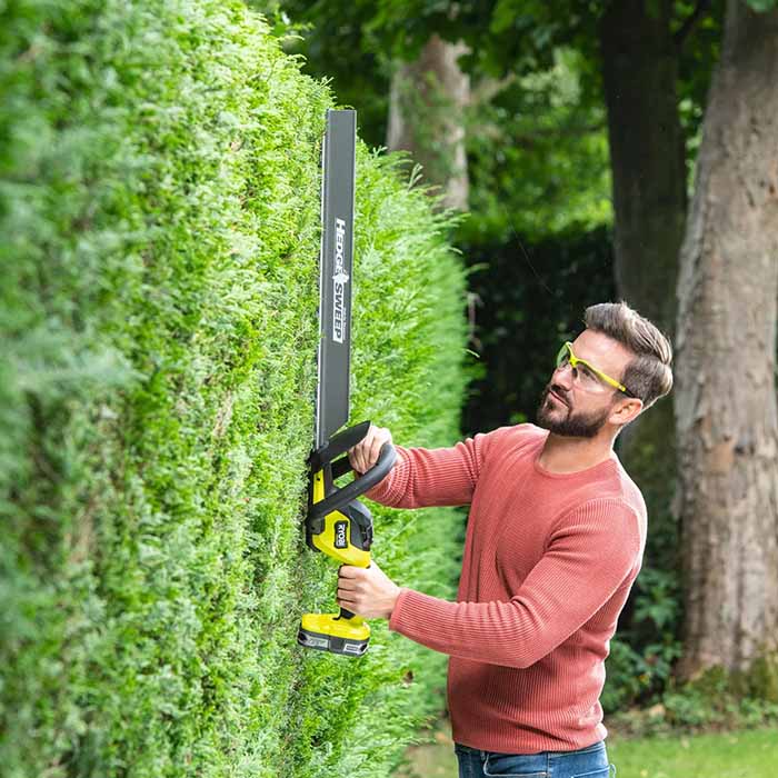 Ryobi Cordless Brushless Hedge Trimmer, 18V