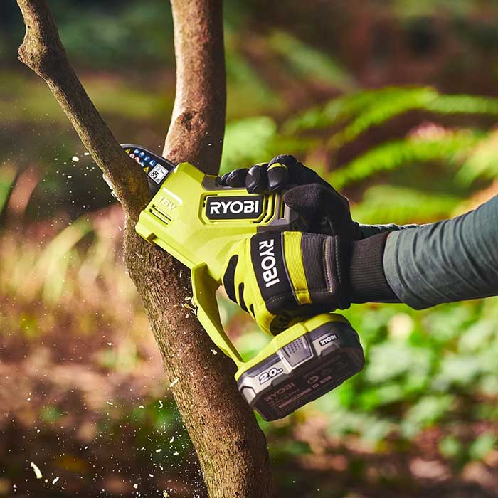 Ryobi Cordless Pruning Mini chainsaw, 6 inch
