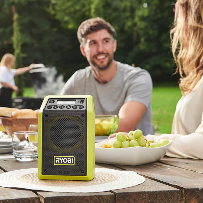 Ryobi Cordless Bluetooth Radio, Charge Smartphones,18V, 10W