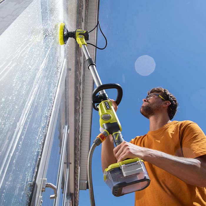 Ryobi Cordless Water Fed Telescopic Scrubber, 18V