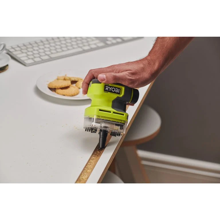 Ryobi Mini Cordless Vacuum Cleaner 4V, 113 l/min Airflow, 70 ml Dust Tank With Battery