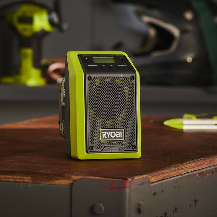 Ryobi Cordless Bluetooth Radio, Charge Smartphones,18V, 10W